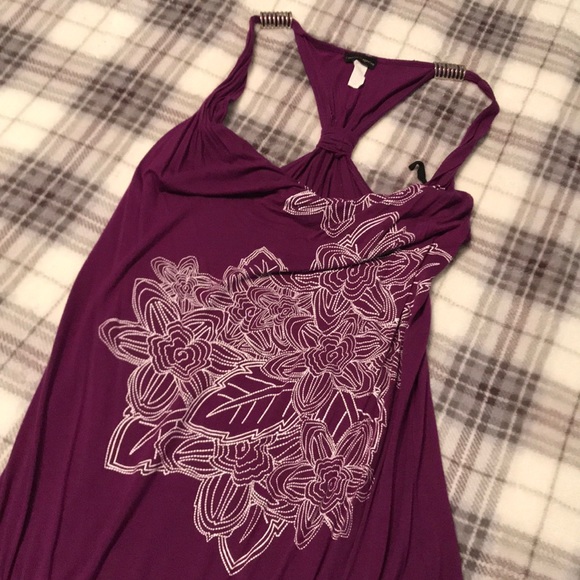 Top - Picture 2 of 3